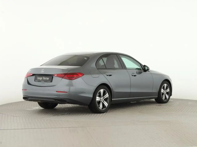 Mercedes-Benz C 180 AVANTGARDE Sedan