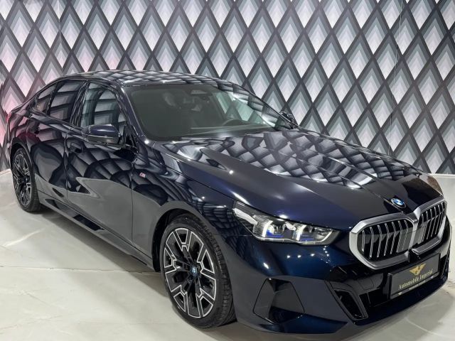 BMW 520 520d M-Sport Sedan xDrive