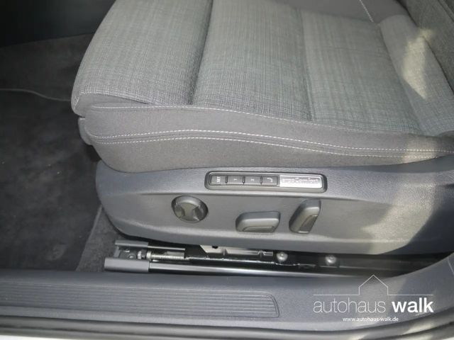 Volkswagen Passat Business Variant