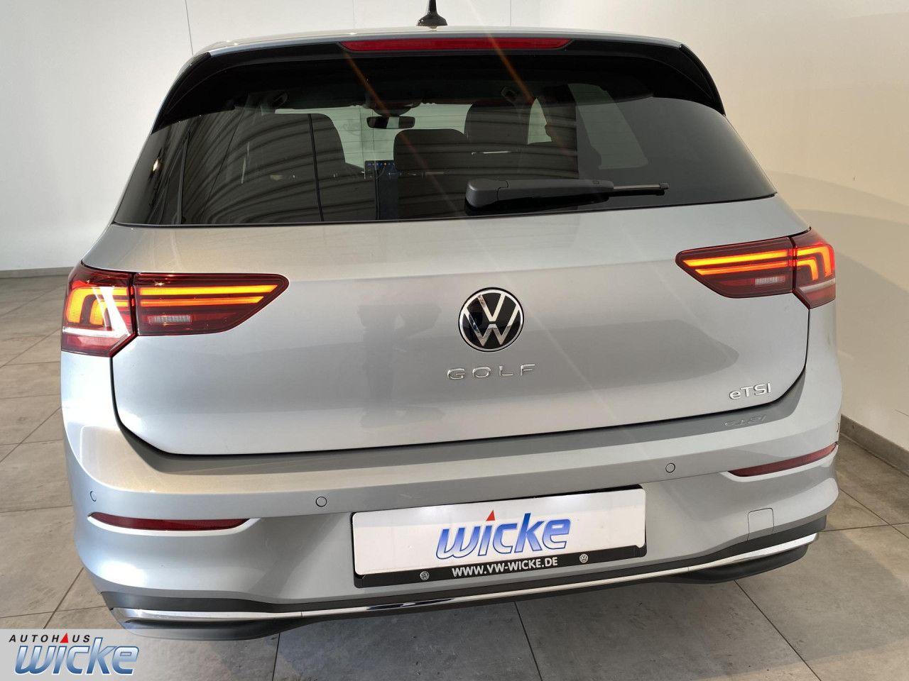 Volkswagen Golf 1.5 eTSI DSG Golf VIII Style