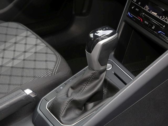 Volkswagen Taigo 1.5 TSI DSG R-Line Style