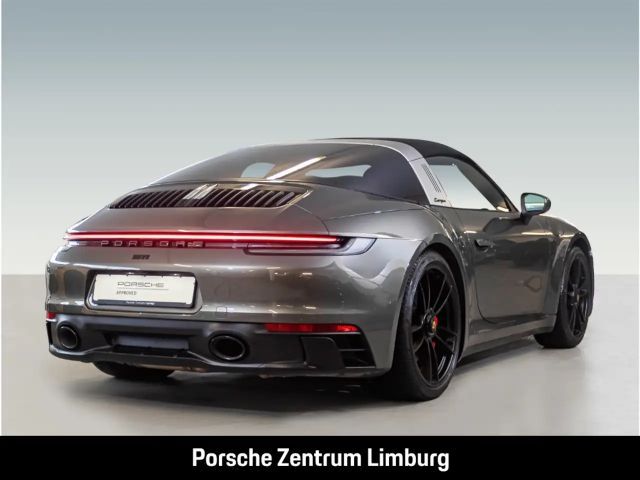 Porsche 992 4 Coupé GTS Targa