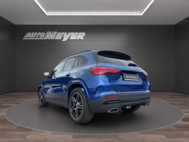 Mercedes-Benz GLA 200 AMG Line