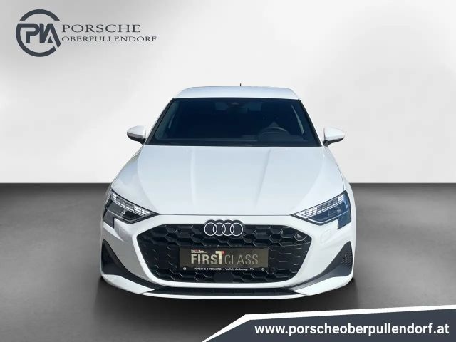 Audi A3 30 TFSI Sedan