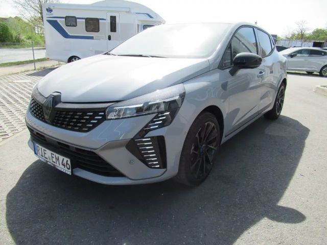 Renault Clio Alpine E-Tech Hybrid