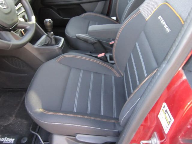 Dacia Sandero Essential Stepway TCe 90