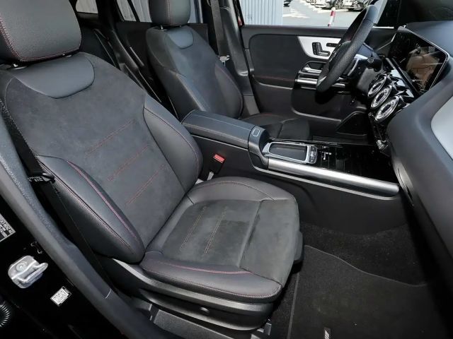 Mercedes-Benz GLA 250 4MATIC AMG Line