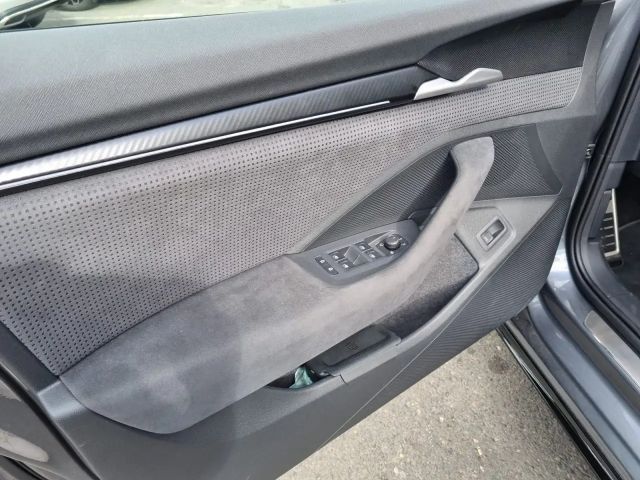 Skoda Superb 2.0 TSI 4x4 Combi Sportline