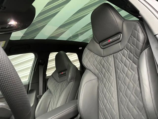 Audi A6 e-tron Quattro