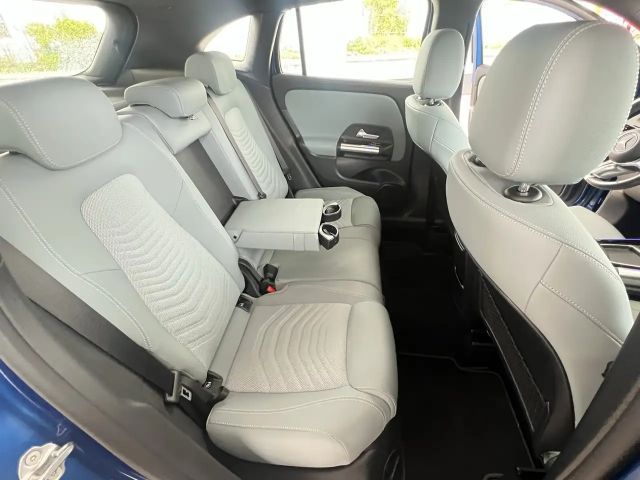 Mercedes-Benz GLA 200 Progressive