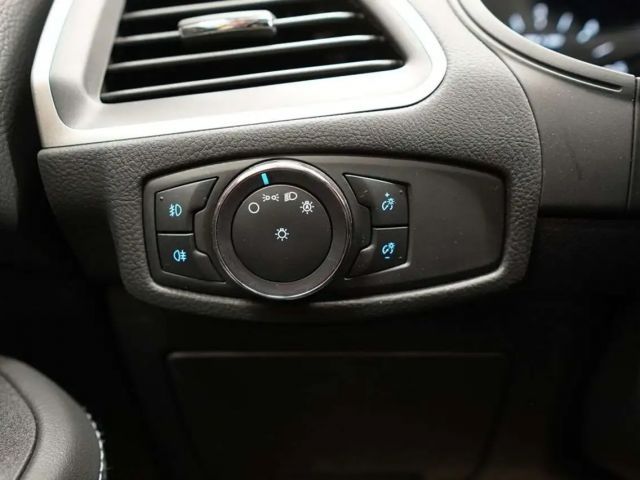 Ford S-Max 2,0 EcoBl. Aut. ''7SITZ*AHK*LED*NAVI*R-KAM''