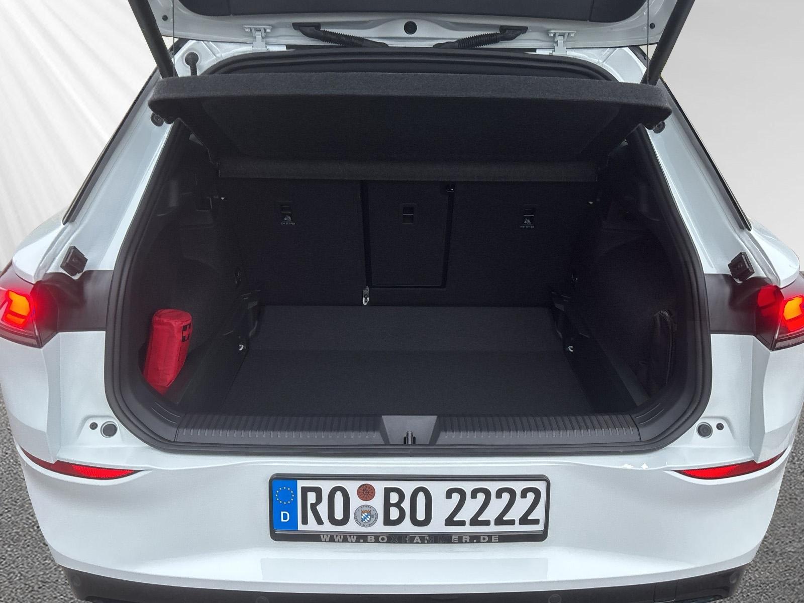 Volkswagen T-Roc 1.5 eTSI DSG R-Line