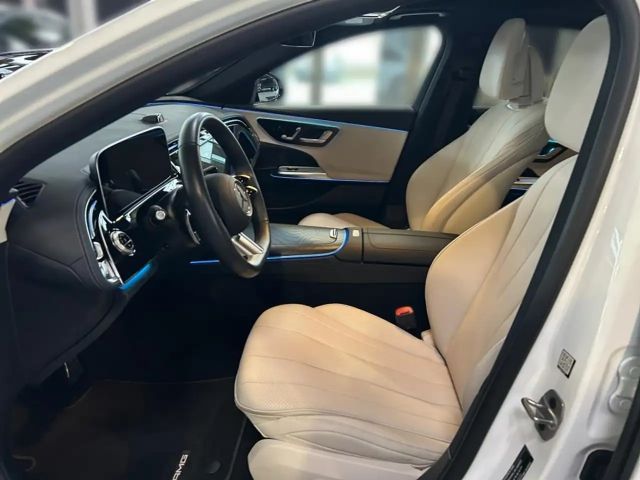 Mercedes-Benz E 200 AMG Line Sedan