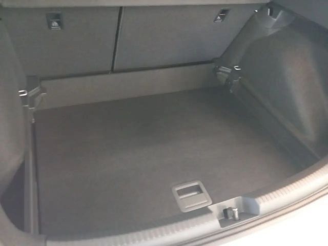 Volkswagen Taigo 1.0 TSI DSG Life