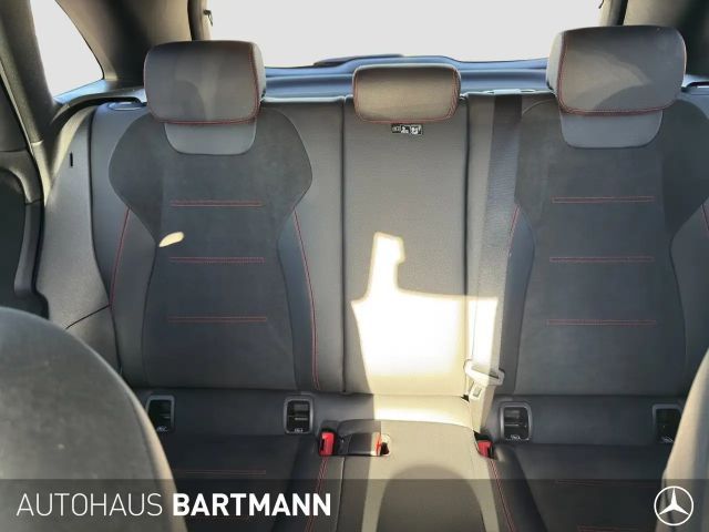 Mercedes-Benz B 200 4MATIC AMG Line