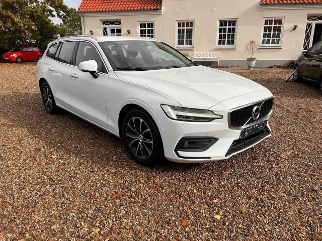 Volvo V60 Momentum