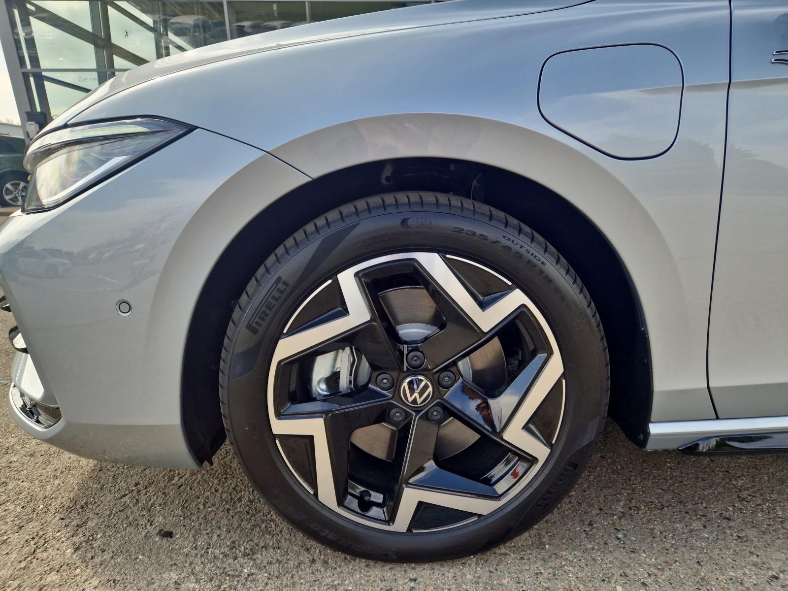 Volkswagen Passat R-Line eHybrid