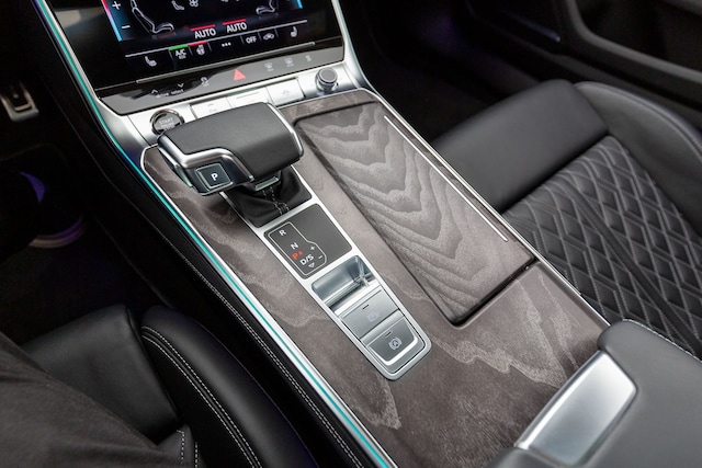 Audi A6 55 TFSI Quattro S-Line S-Tronic Sedan