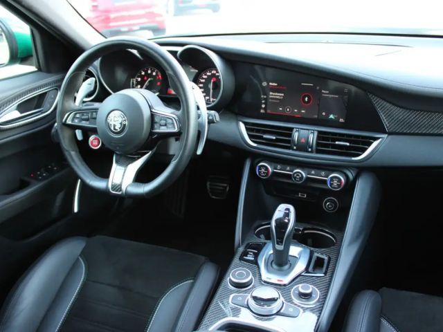 Alfa Romeo Giulia Carbon Quadrifoglio