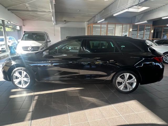 Seat Leon 1.5 eTSI FR-lijn Sportstourer