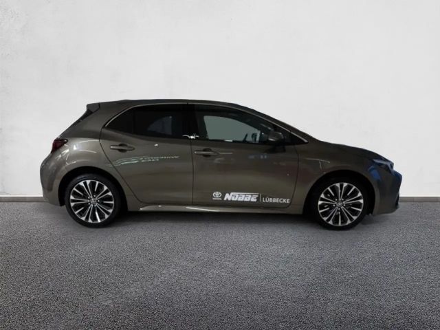 Toyota Corolla Hybride Team D