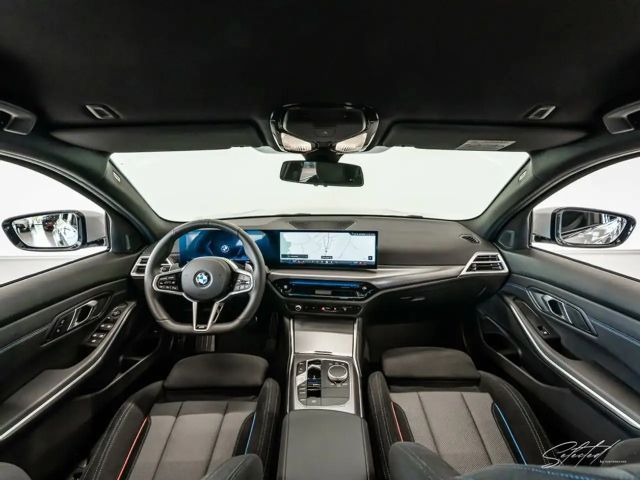 BMW 330 330i M-Sport Touring xDrive