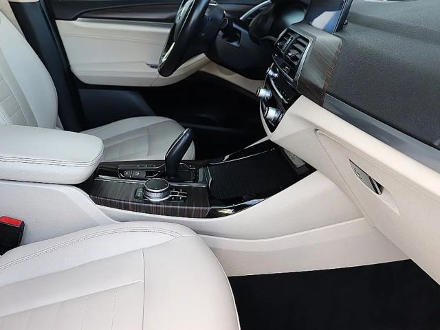 BMW X3 xDrive30e