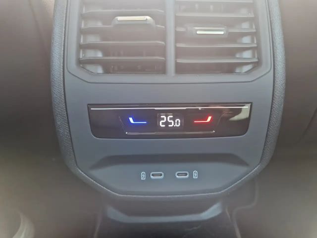 Cupra Formentor Basis LED 18" LED ACC SHZ PDC Klima DAB