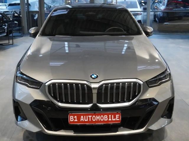 BMW 520 520i M-Sport Sedan