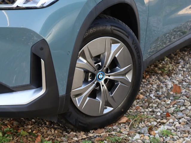 BMW iX1 xDrive30