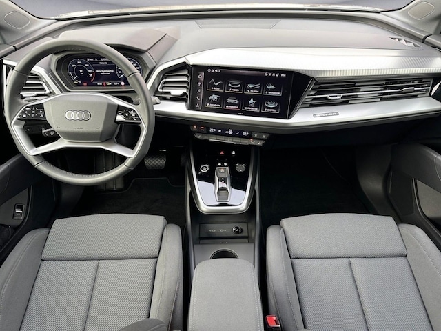 Audi Q4 e-tron SUV 45 e-tron Audi Q4 e-tron