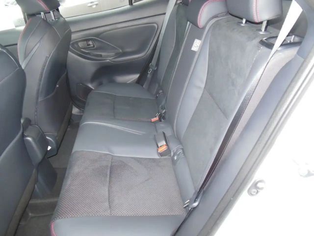 Toyota Yaris Cross GR Hybride VVT-i