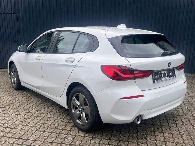 BMW 116 116i 5-deurs Sedan