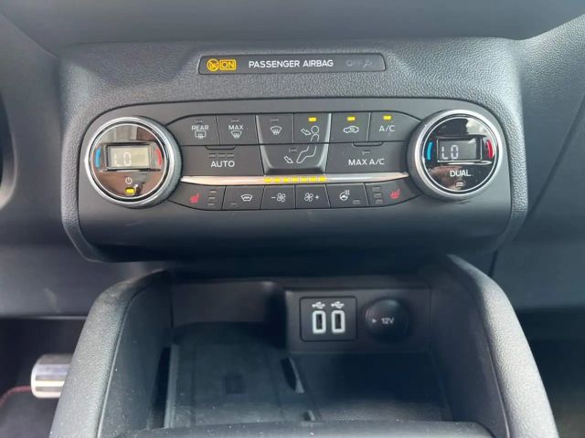 Ford Kuga Plug in Hybrid ST Line X