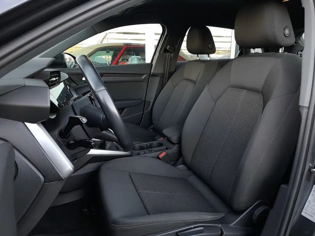 Audi A3 30 TDI Sedan