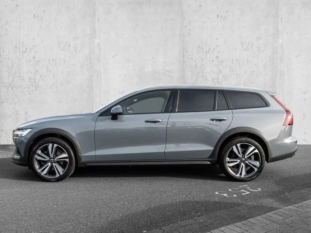 Volvo V60 Cross Country AWD Plus
