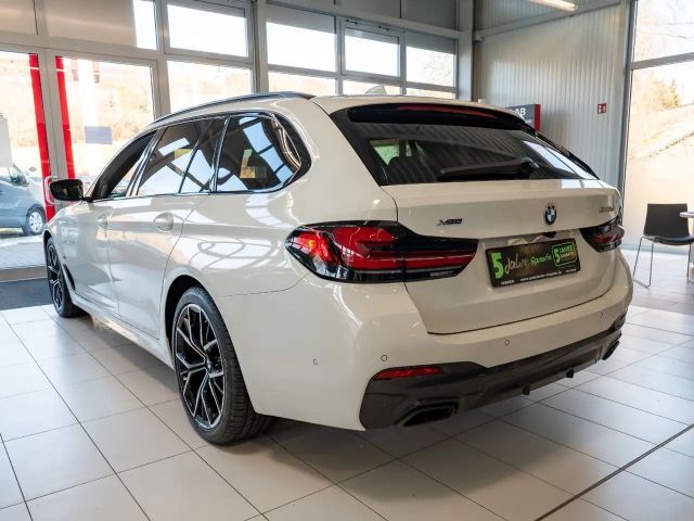 BMW 540 540d M-Sport Touring xDrive
