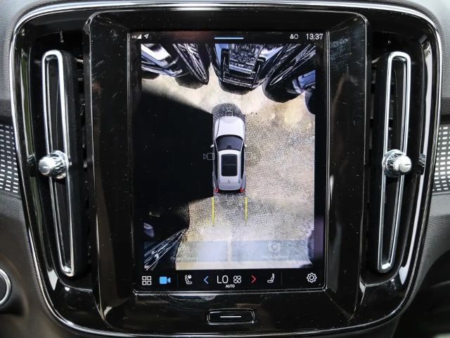 Volvo XC40 Dark Plus