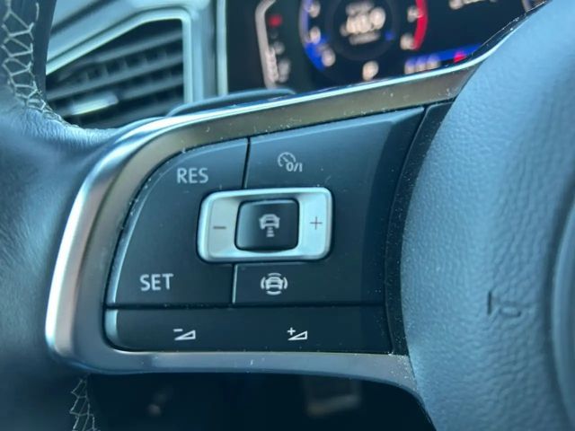 Volkswagen T-Roc 2.0 TSI DSG R-Line