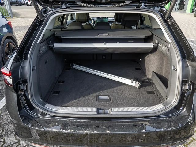 Skoda Superb 2.0 TDI Combi Selection