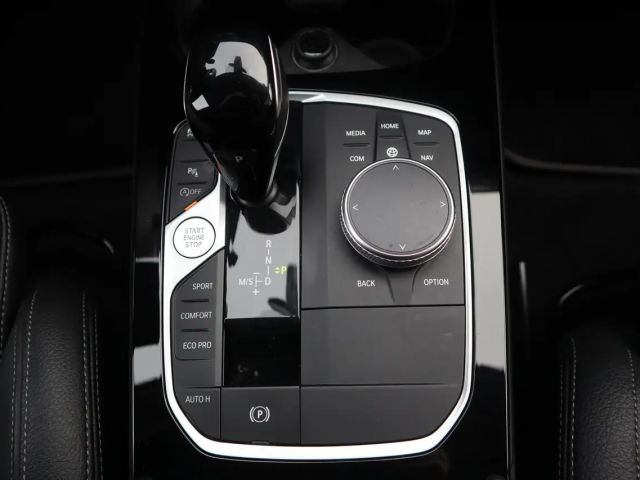 BMW 118 118d Sedan Sport Line