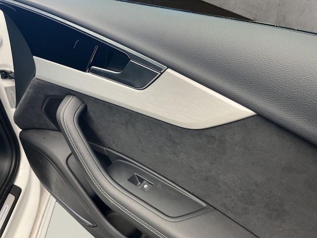 Audi S4 Avant Quattro