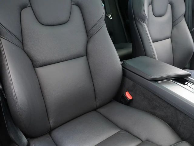 Volvo XC60 AWD Dark Ultimate