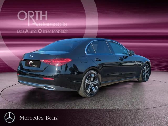 Mercedes-Benz C 200 C 200 d Sedan