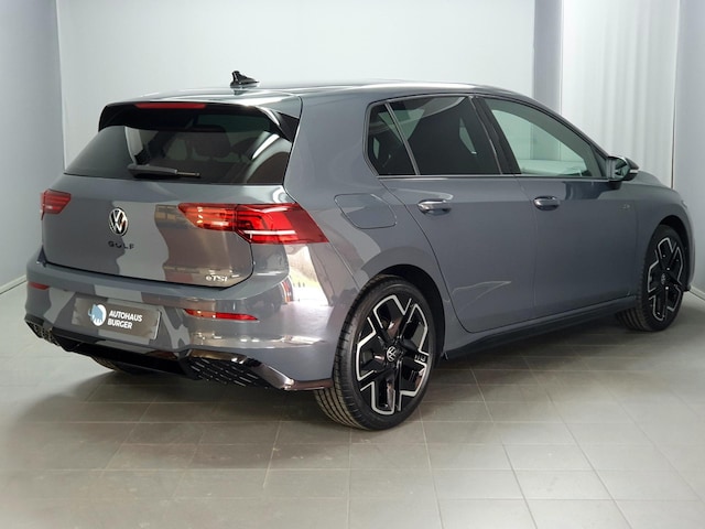 Volkswagen Golf 1.5 eTSI DSG R-Line