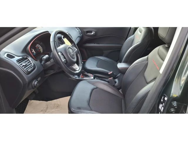 Jeep Compass 4x4 Hybrid Trailhawk