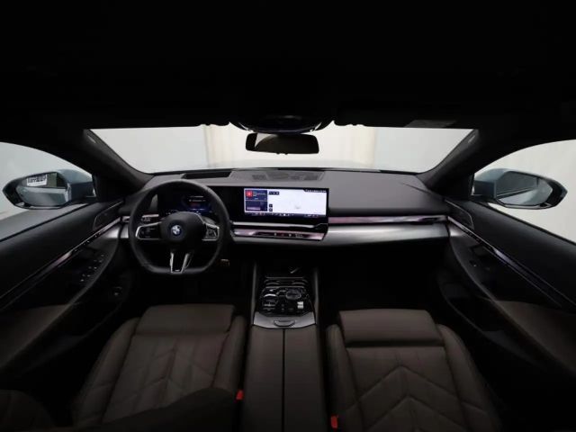 BMW i5 M-Sport Sedan xDrive