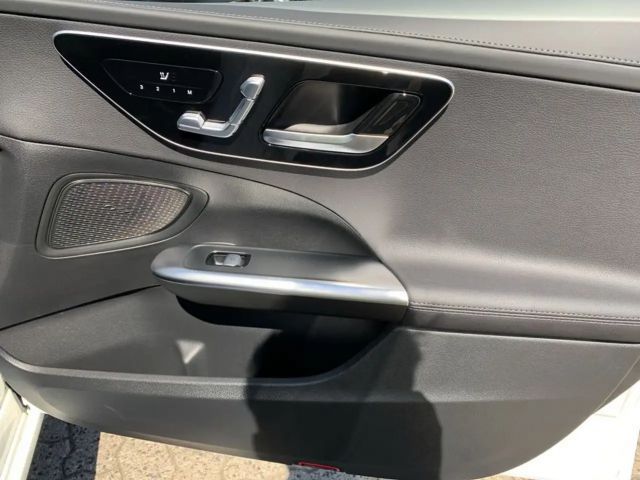 Mercedes-Benz C 300 Sedan