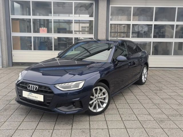 Audi A4 40 TDI Business Sedan