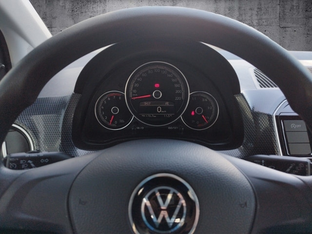 Volkswagen up! Move Move up!